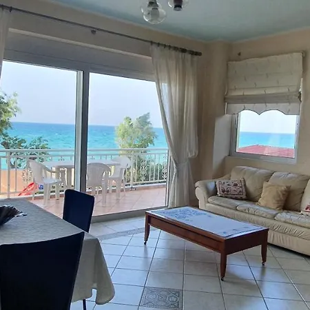 Beachfront Holiday home Xylokastro