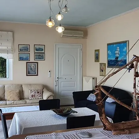 Beachfront Σπίτι διακοπών Ξυλόκαστρο