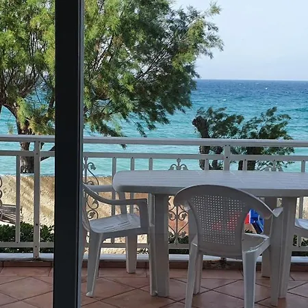 Beachfront Holiday home Xylokastro