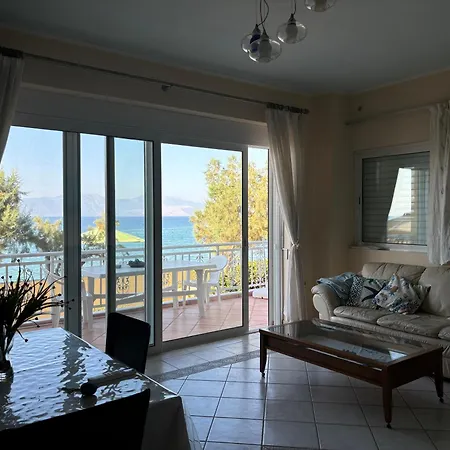 Beachfront Semesterbostad